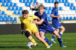 lol转区-斯图加特队员集体伤愈，士气高涨的简单介绍