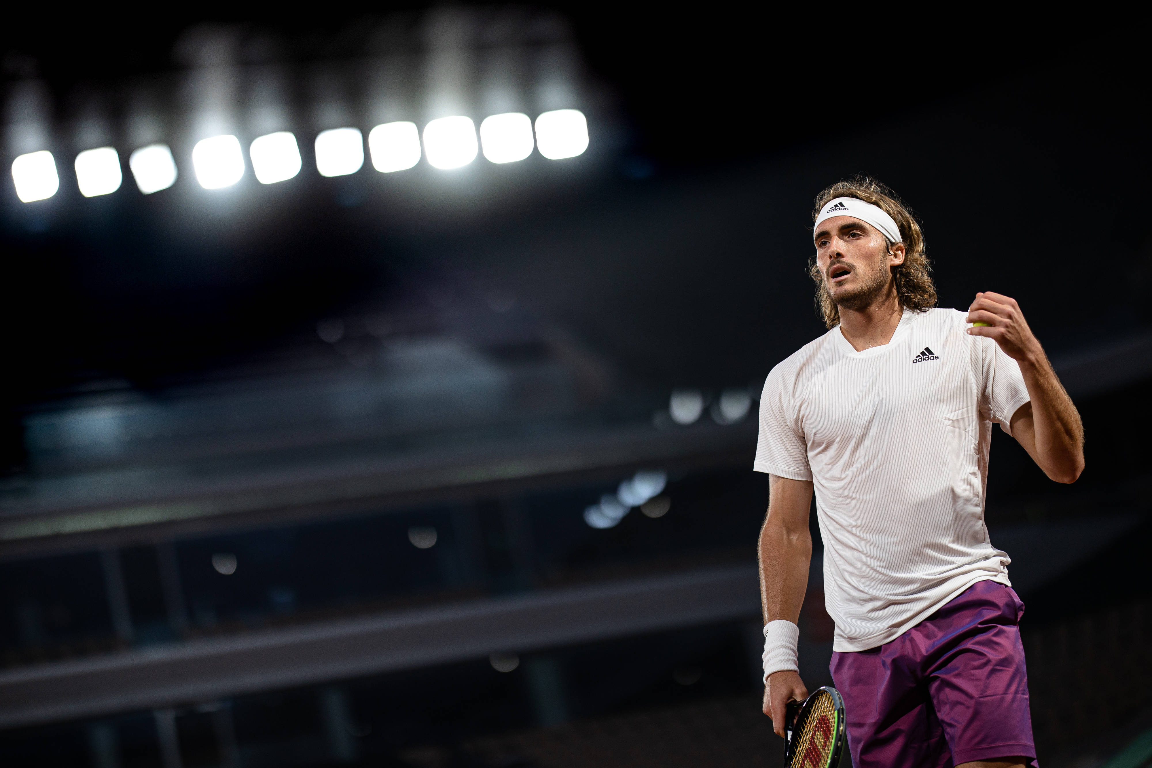 关于日本网球队爆冷世界网球队,西西帕斯惊艳世界的信息 关于日本网球队爆冷世界网球队,西西帕斯惊艳世界的信息